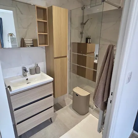 T2 Rez De Jardin De Au Calme Appartement *